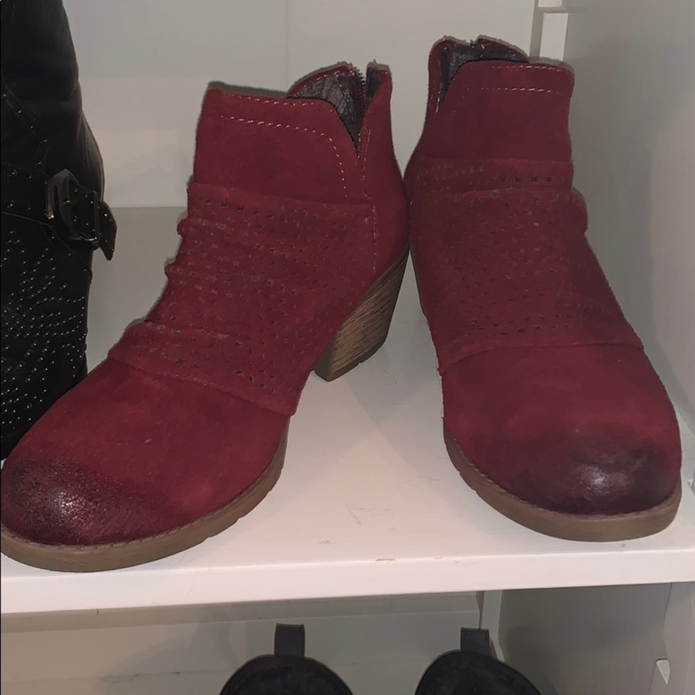 Earth Origins booties